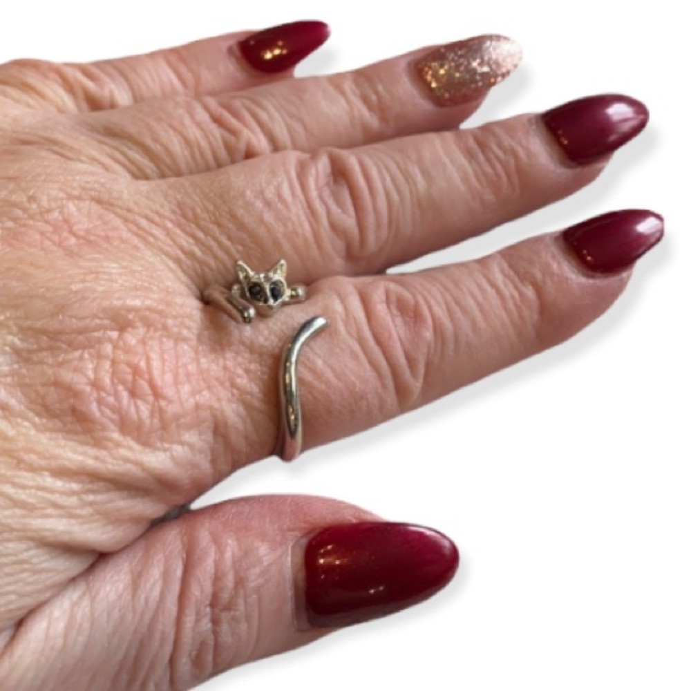 💟 2/$15 💟 Cat Ring w/ Black Crystal Eyes…NEW!!! (Adjustable Size 7-10)